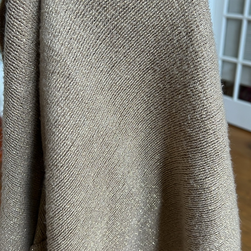 Infinity wrap scarf with gold sparkles - Picture 4 of 4